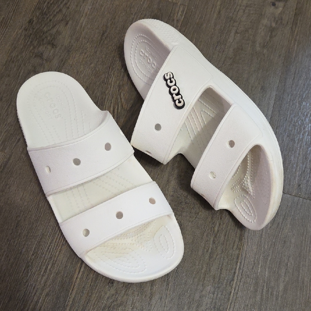 CROCS Classic White Slide Sandals - Picture 2 of 11